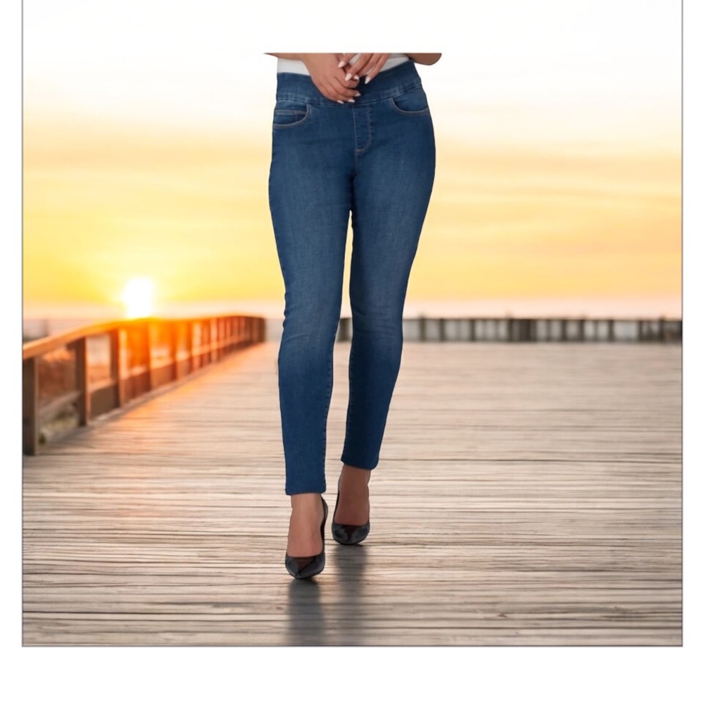 Lole Jean -Pull on style  -Support and stretch- NWOT! Sz10​-mid-hi-rise-Skinny💙​
